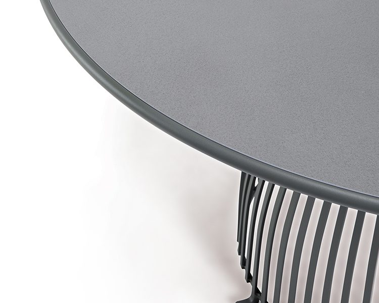 Venexia Round dining table