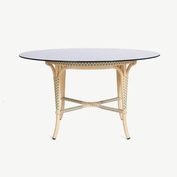 Club⠂Ino Dining Table Out 6