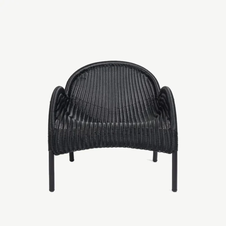 Manta Lounge Chair Out 1