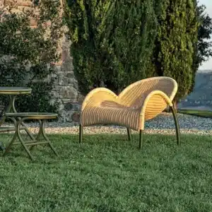 Manta Lounge Chair Out