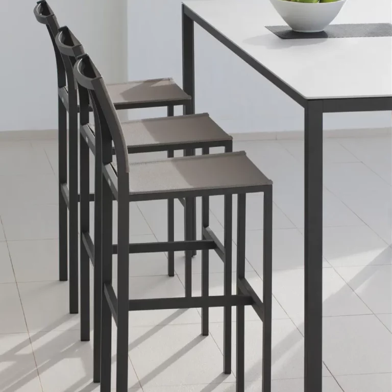 Latona Bar Stool With Back 1