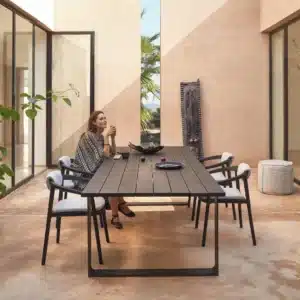 Prato Dining Table 11