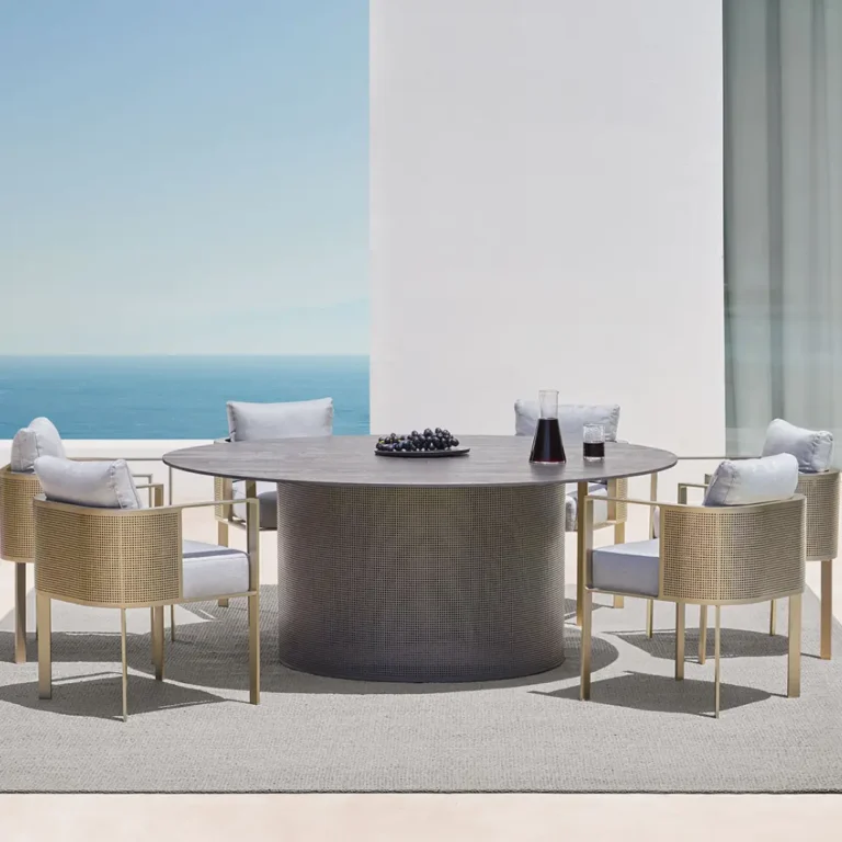 Solanas Dining armchair 1
