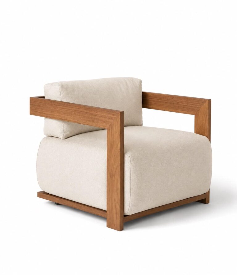 Morbido Lounge Chair by Melaaura