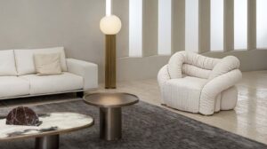 Abbraccio Armchair by Rugiano