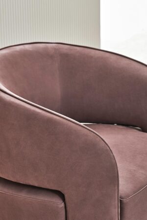 Ambra Armchair by Rugiano