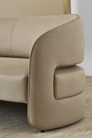 Ambra Sofa by Rugiano