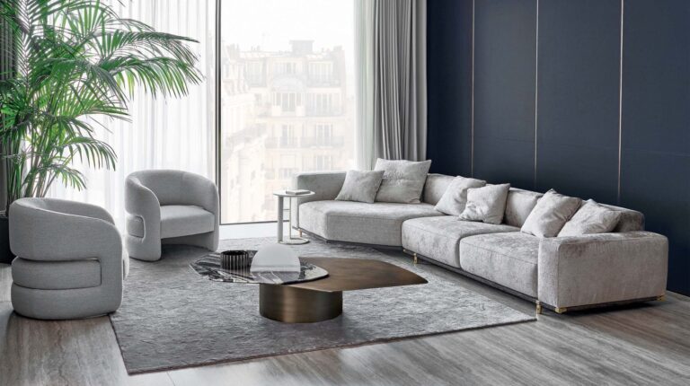 Ambra Armchair by Rugiano