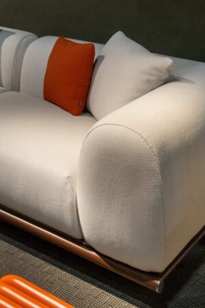 Amalfi Sofa by Rugiano