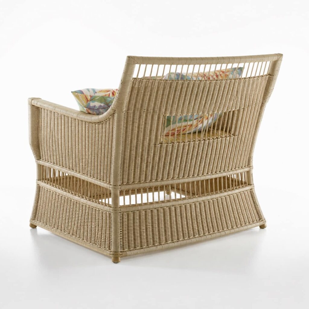 Cuvee Lounge Chair by Melaaura