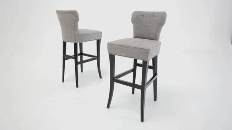 Guenda Bar Stool by Rugiano