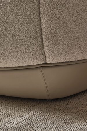 Iside Sofa by Rugiano