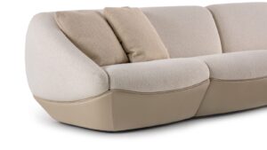 Iside Sofa by Rugiano