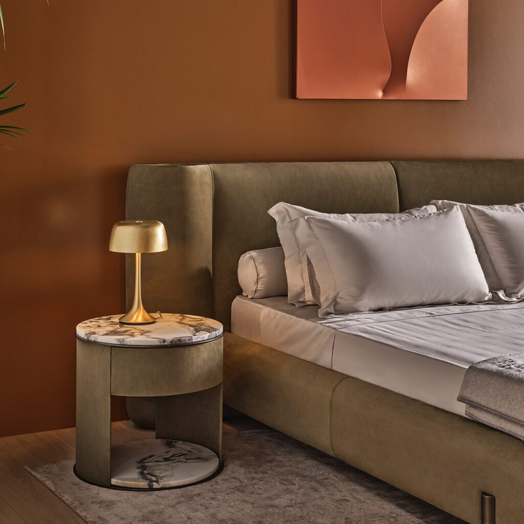 Anais Bed by Rugiano