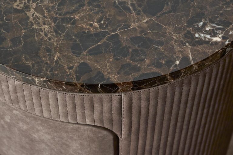 Vogue Nightstand by Rugiano