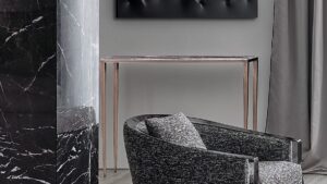 Dorotea Console by Rugiano