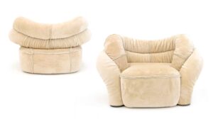 Abbraccio Armchair by Rugiano