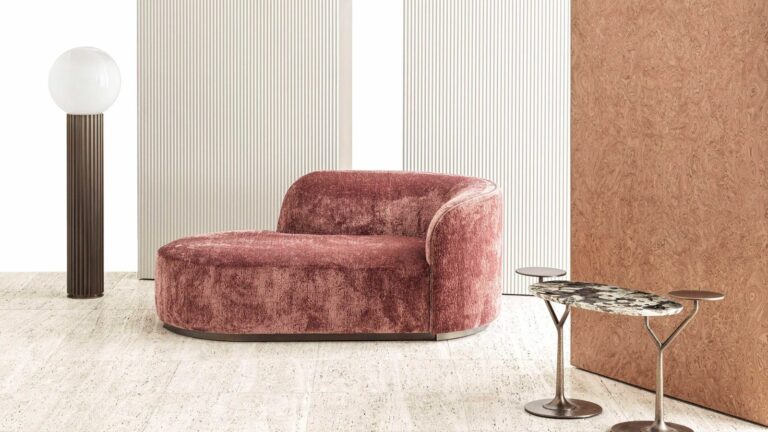Pierre Small Chaise Longue by Rugiano