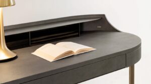 Roma Desk by Rugiano