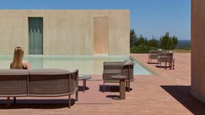 Arco Club Armchair by Gandia Blasco