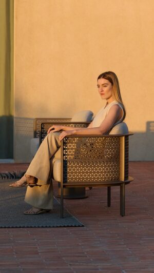 Arco Club Armchair by Gandia Blasco