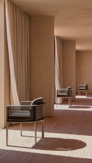 Arco Dining Armchair by Gandia Blasco