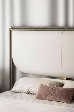 Boheme Bed by Rugiano