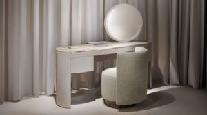 Vogue Vanity Table by Rugiano