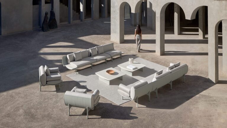Dunne Lounge Chair by Gandia Blasco