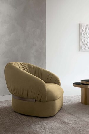 Fandango 2 Armchair by Rugiano