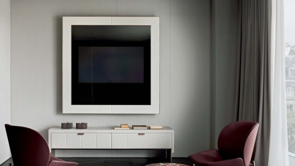 Ghost TV Mirror by Rugiano