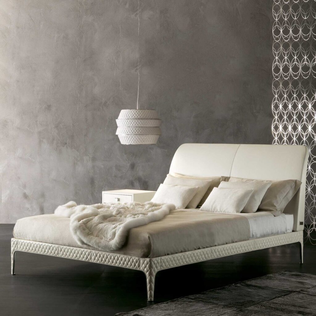 Taylor Bed by Rugiano