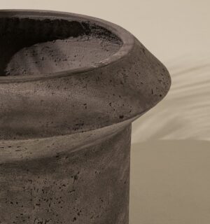 Bulbi Concrete Vase Lilium by Ethimo