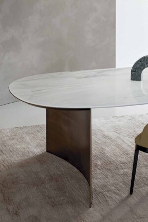 President Dining Table by Rugiano