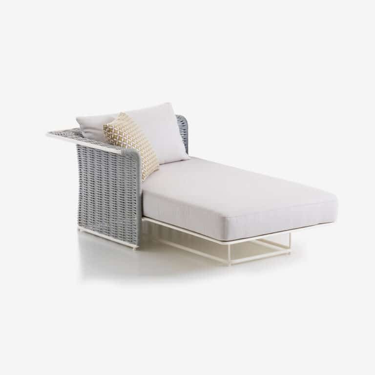 Dafne Outdoor Chaise Longue by Rugiano