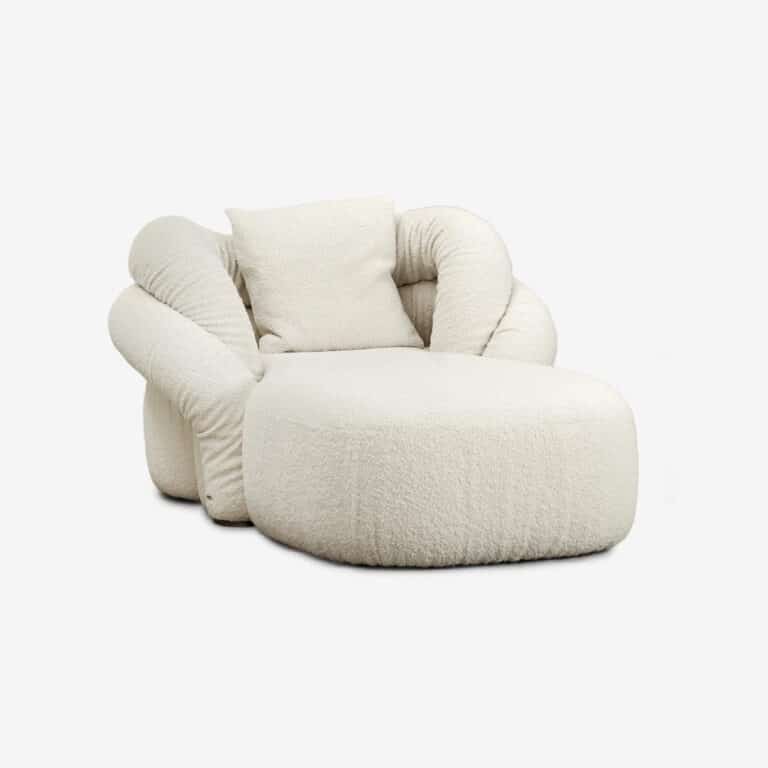Abbraccio Chaise Longue by Rugiano
