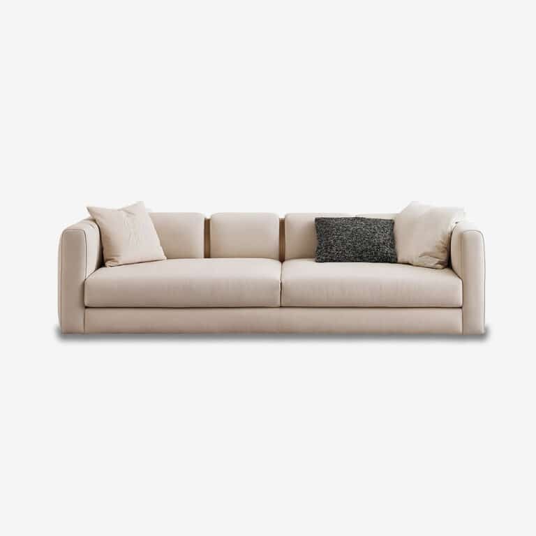 Club Sofa by Rugiano