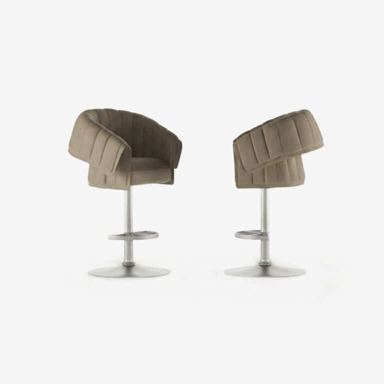 Manta Bar Stool by Rugiano