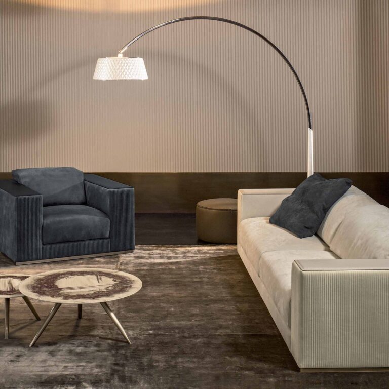 Vogue Armchair by Rugiano