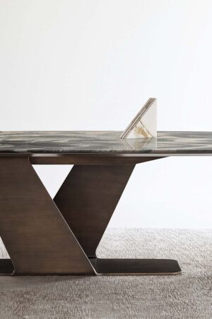 Wally Dining Table by Rugiano