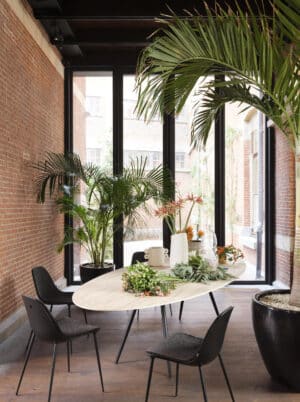 Marguerite Elyps Dining Table - Image 6