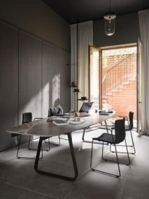 Curve Chair - Image 5