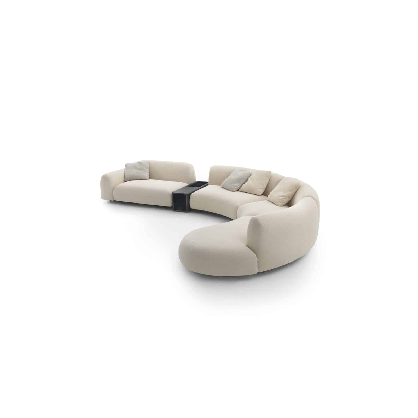 tuuci-arflex-tokio-sofa-14-square.jpg Tokio Curved Sofa - Image 1