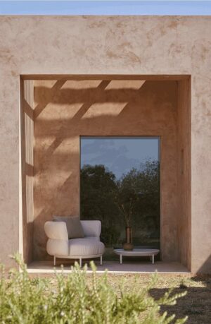 Amba Essence Lounge Chair