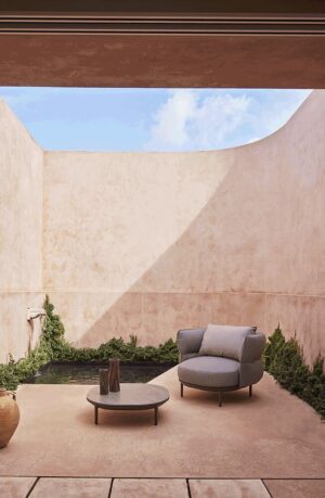 Amba Essence Lounge Chair