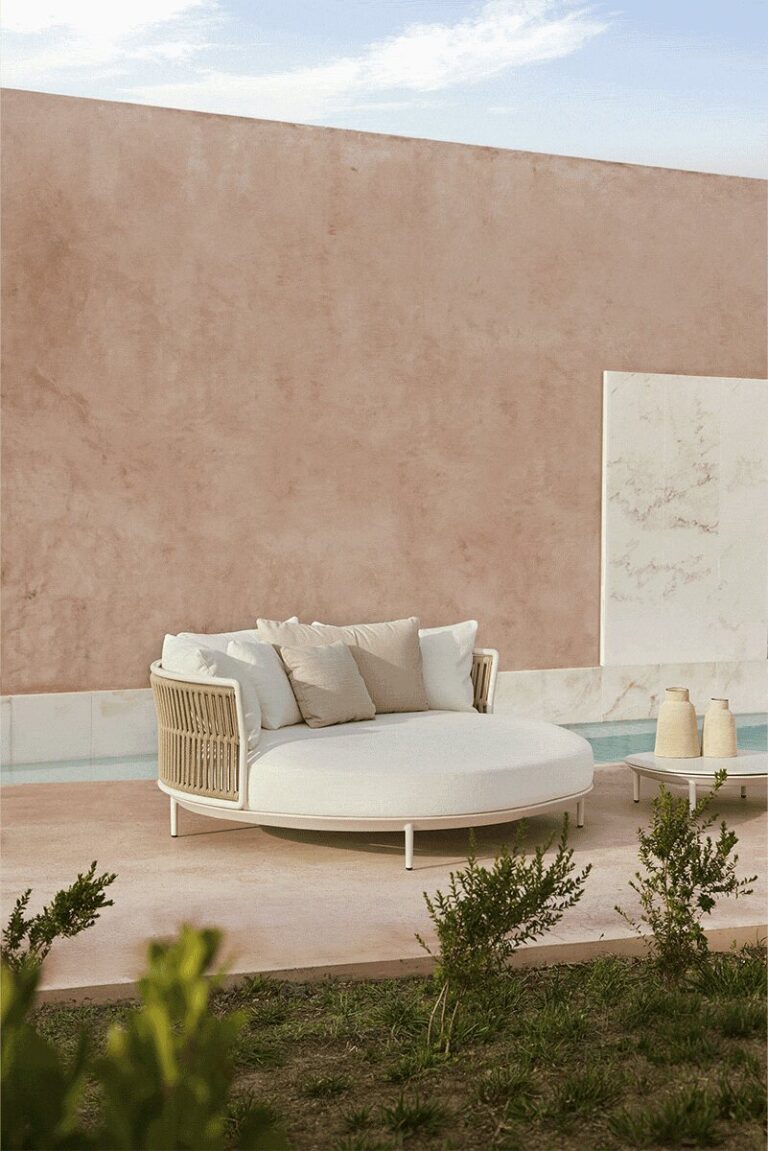Amba Woven Daybed