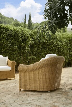 Brumas Lounge Chair