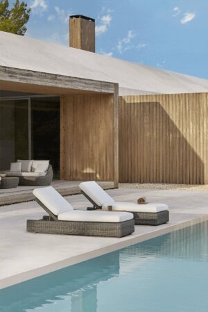 Heritage Chaise Lounge