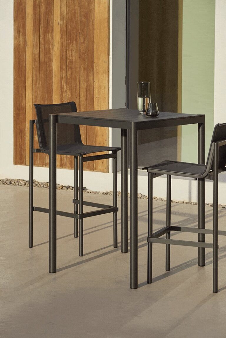 Origin Square Bar Table
