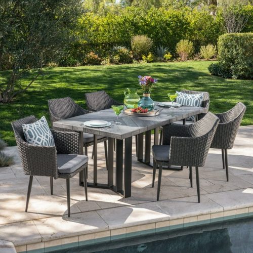 Top 5 Trends in Contemporary Garden Furniture for 2024